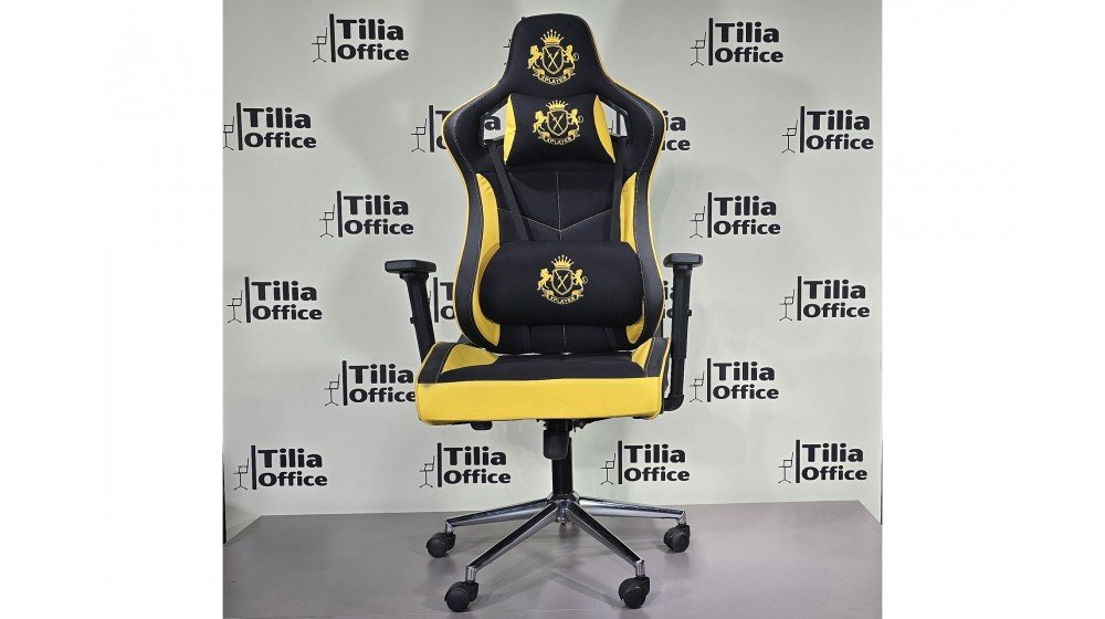 Tilia XPlayer profesyonel oyuncu koltuğu, siyah ve kırmızı renklerde, 3D kolçaklı ve bel destek yastıklı.